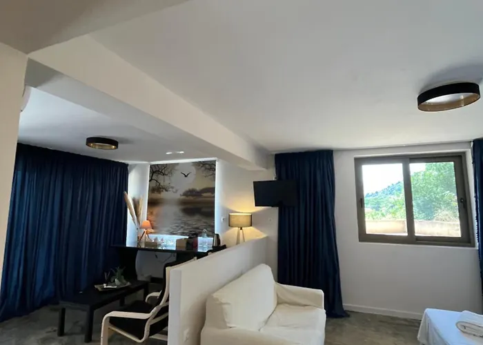 Konstantina דירה Ambelokipoi (Corinthia)