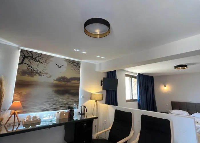 Konstantina דירה *